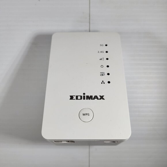 Edimax Smart AC750 Dual-Band‎ Wi-Fi Extender EW-7438AC - Picture 9 of 13